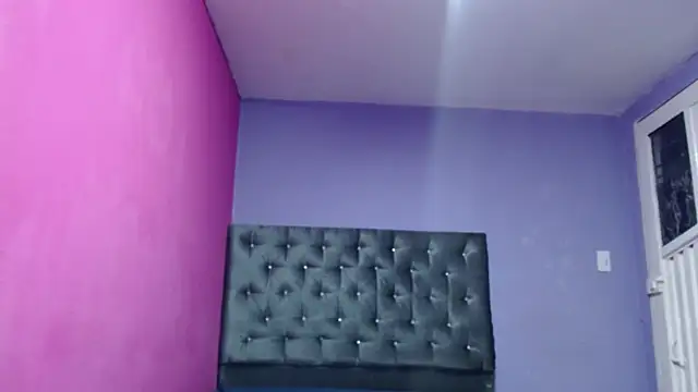 Snapshot of Juicy_pamela5 chatting on May 8, 12:21 pm Juicy pamela5 online show from May 8, 12:21 pm