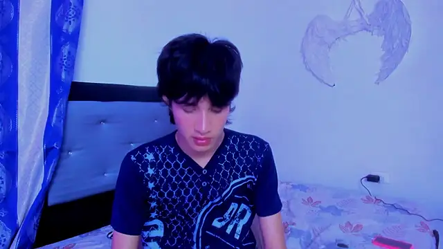 Johhan  Lee online show from December 29, 3:44 am