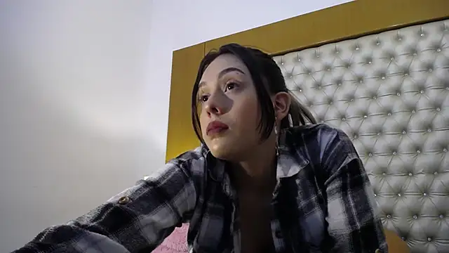 Snapshot of MegannMyerss chatting on January 21, 8:00 pm MegannMyerss online show from January 21, 8:00 pm