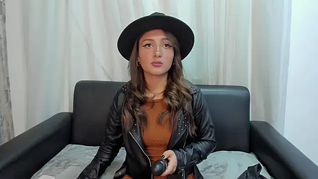 Snapshot of Afrodita_Shalom chatting on January 4, 11:54 am Afrodita Shalom online show from January 4, 11:54 am