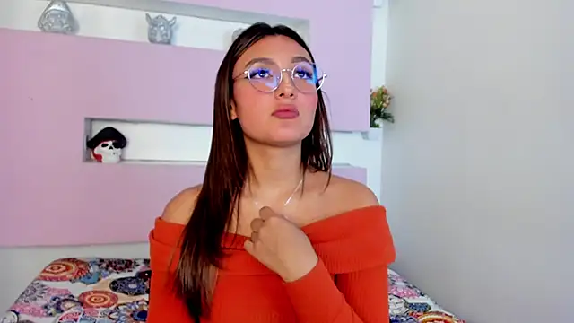 Snapshot of Afrodita_Shalom chatting on March 21, 1:23 pm Afrodita Shalom online show from March 21, 1:23 pm