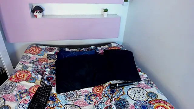 Snapshot of Afrodita_Shalom chatting on March 21, 4:29 pm Afrodita Shalom online show from March 21, 4:29 pm