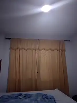 Snapshot of MirandaSoto chatting on February 3, 11:42 am MirandaSoto online show from February 3, 11:42 am