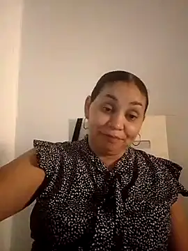 Snapshot of MirandaSoto chatting on February 17, 7:42 pm MirandaSoto online show from February 17, 7:42 pm