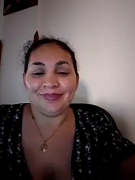 Snapshot of MirandaSoto chatting on March 3, 3:09 pm MirandaSoto online show from March 3, 3:09 pm