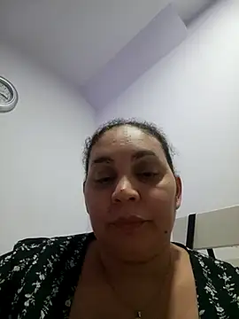 Snapshot of MirandaSoto chatting on March 7, 4:13 am MirandaSoto online show from March 7, 4:13 am