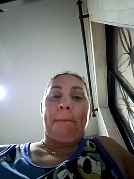 Snapshot of MirandaSoto chatting on September 9, 3:17 am MirandaSoto online show from September 9, 3:17 am