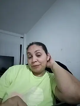 Snapshot of MirandaSoto chatting on September 11, 4:12 am MirandaSoto online show from September 11, 4:12 am