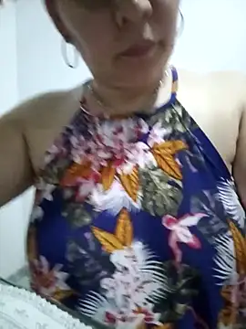 Snapshot of MirandaSoto chatting on October 1, 4:07 am MirandaSoto online show from October 1, 4:07 am