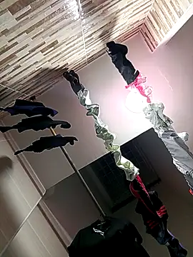 Snapshot of MirandaSoto chatting on October 5, 4:44 am MirandaSoto online show from October 5, 4:44 am