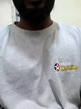 Snapshot of jonypl chatting on January 12, 9:51 pm jonypl online show from January 12, 9:51 pm