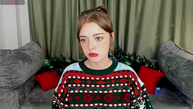 Snapshot of ellyford chatting on December 8, 8:25 pm ellyford online show from December 8, 8:25 pm