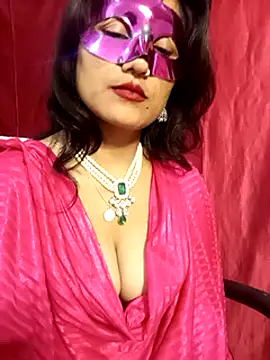 Stripy Doll online show from February 12, 7:56 pm