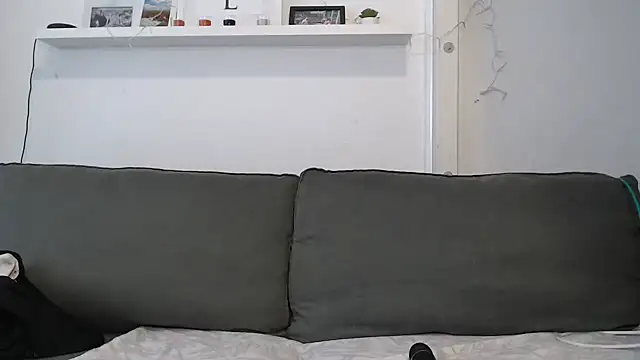 IntiMia online show from March 12, 7:46 am