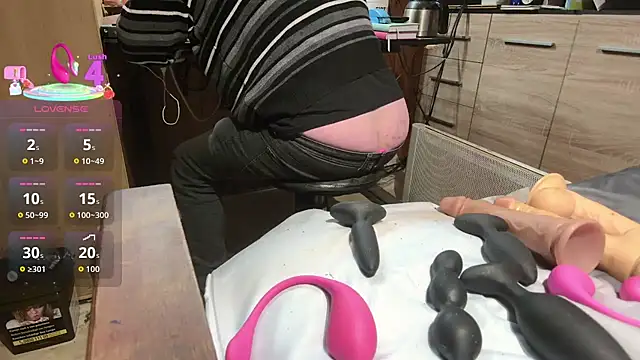 misteryman1956 online show from February 4, 6:58 pm