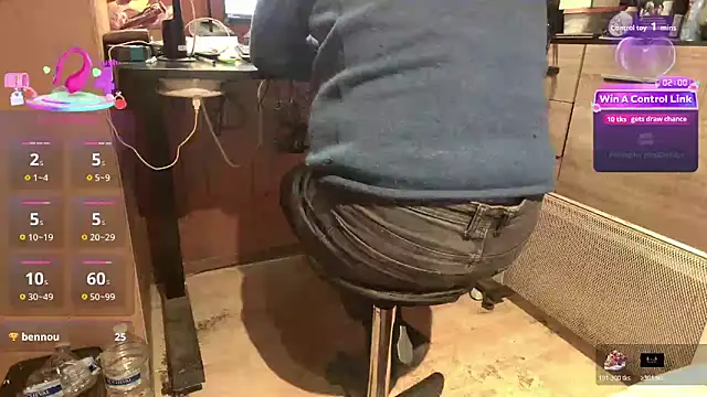 misteryman1956 online show from April 12, 7:57 am