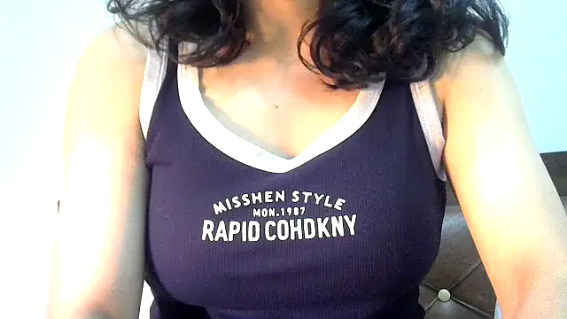 Snapshot of phuljhadi chatting on February 4, 7:55 pm phuljhadi online show from February 4, 7:55 pm