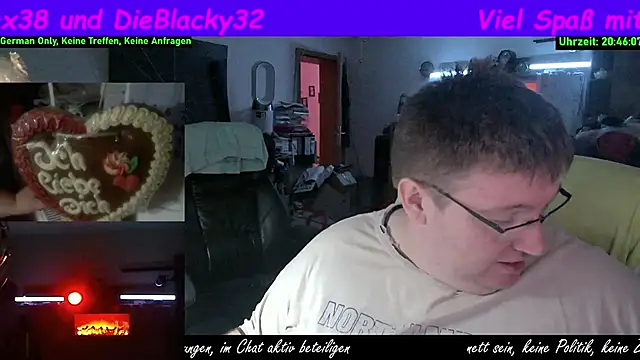 Snapshot of der_alex38 chatting on September 27, 6:46 pm der alex38 online show from September 27, 6:46 pm