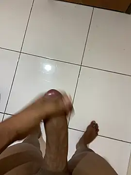 Snapshot of jkauan chatting on February 4, 7:51 am jkauan online show from February 4, 7:51 am