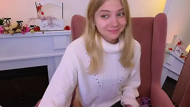 Snapshot of MirraBellanta chatting on January 17, 10:12 pm MirraBellanta online show from January 17, 10:12 pm