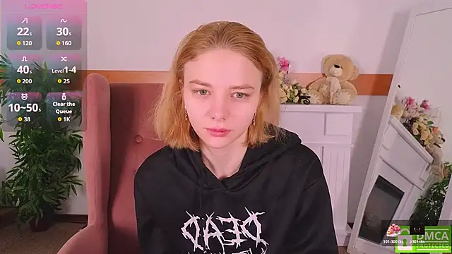 Snapshot of MirraBellanta chatting on November 26, 10:11 pm MirraBellanta online show from November 26, 10:11 pm