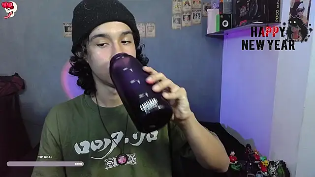 Snapshot of kairozz chatting on January 3, 8:54 pm kairozz online show from January 3, 8:54 pm