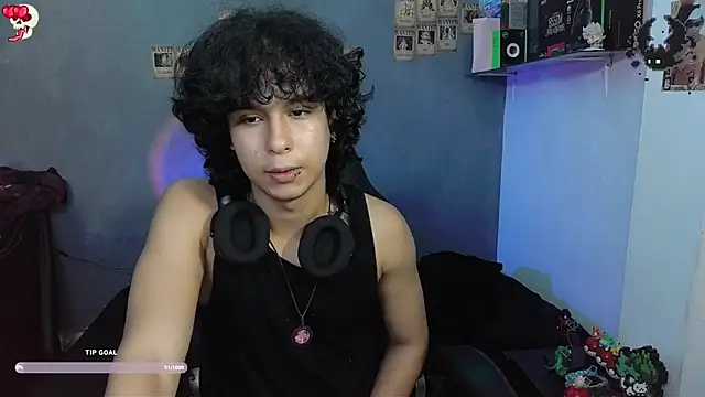 Snapshot of kairozz chatting on January 5, 7:28 pm kairozz online show from January 5, 7:28 pm