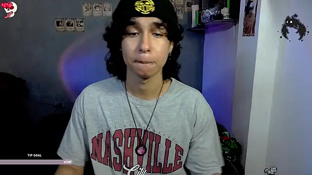 Snapshot of kairozz chatting on January 13, 8:04 pm kairozz online show from January 13, 8:04 pm