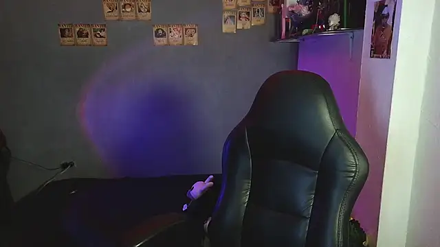 Snapshot of kairozz chatting on February 6, 11:37 pm kairozz online show from February 6, 11:37 pm