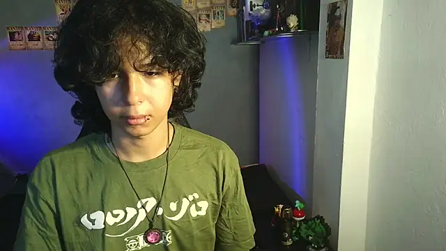 Snapshot of kairozz chatting on February 11, 12:37 pm kairozz online show from February 11, 12:37 pm