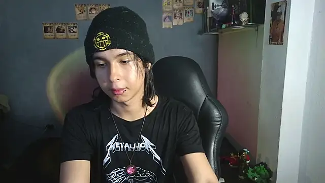 Snapshot of kairozz chatting on February 12, 12:55 pm kairozz online show from February 12, 12:55 pm