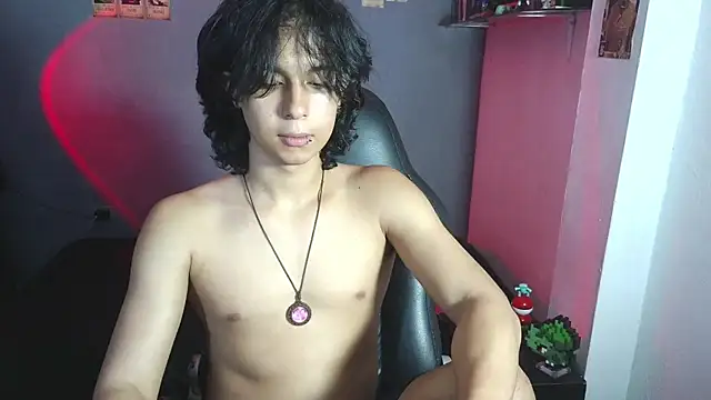 Snapshot of kairozz chatting on February 13, 2:45 am kairozz online show from February 13, 2:45 am