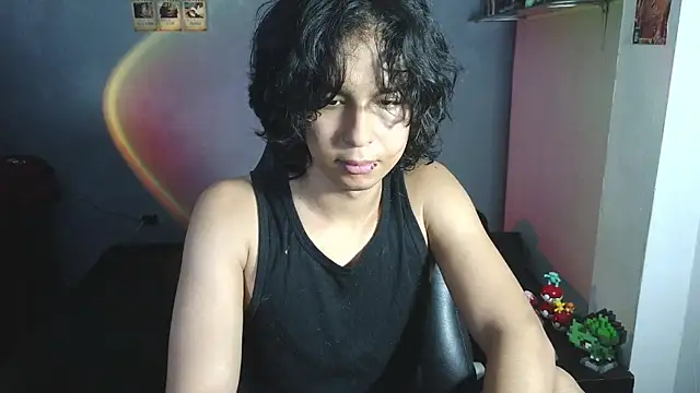 Snapshot of kairozz chatting on February 13, 2:52 pm kairozz online show from February 13, 2:52 pm