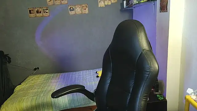 Snapshot of kairozz chatting on February 25, 8:51 pm kairozz online show from February 25, 8:51 pm