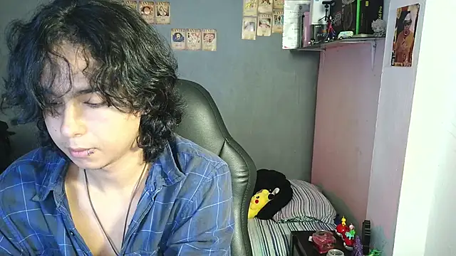 Snapshot of kairozz chatting on March 2, 7:45 pm kairozz online show from March 2, 7:45 pm