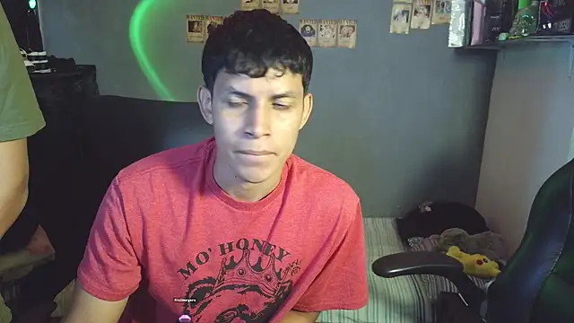 Snapshot of kairozz chatting on March 19, 2:13 pm kairozz online show from March 19, 2:13 pm