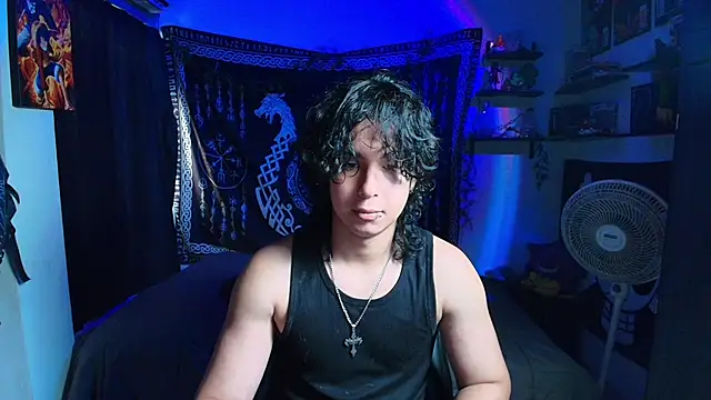 Snapshot of kairozz chatting on September 9, 2:49 pm kairozz online show from September 9, 2:49 pm