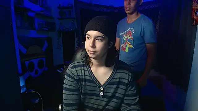 Snapshot of kairozz chatting on October 27, 2:32 pm kairozz online show from October 27, 2:32 pm