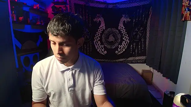 Snapshot of kairozz chatting on November 8, 7:34 pm kairozz online show from November 8, 7:34 pm