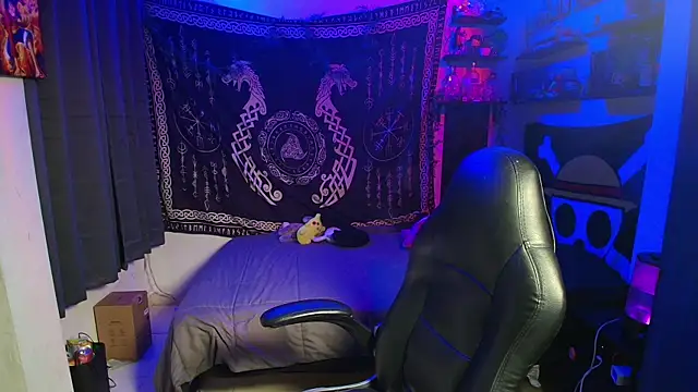 Snapshot of kairozz chatting on December 1, 11:54 pm kairozz online show from December 1, 11:54 pm