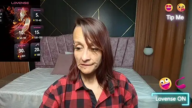 NatashaMason  online show from April 8, 7:14 pm