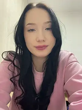 Snapshot of LeilaLow chatting on February 26, 2:14 pm LeilaLow online show from February 26, 2:14 pm