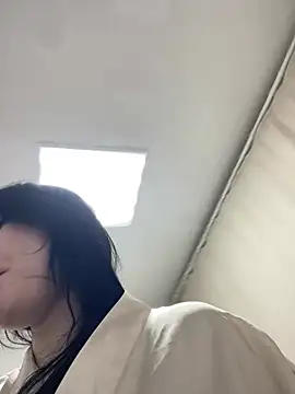 Snapshot of LeilaLow chatting on March 6, 3:13 pm LeilaLow online show from March 6, 3:13 pm