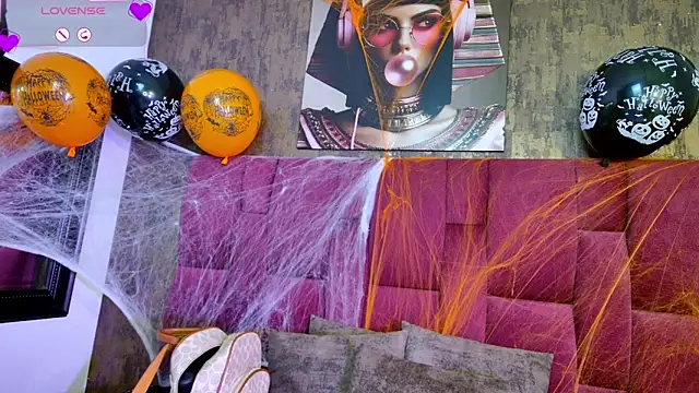 nicole  parker1 online show from October 25, 6:46 pm