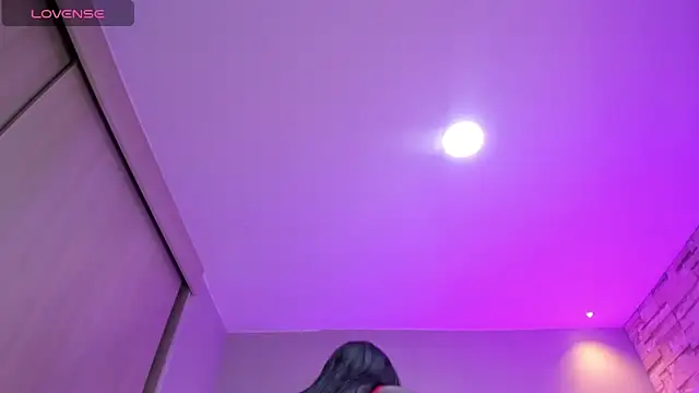 nicole  parker1 online show from June 4, 1:39 pm
