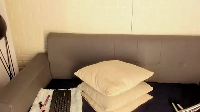 karina gomez 18 online show from December 15, 11:25 am