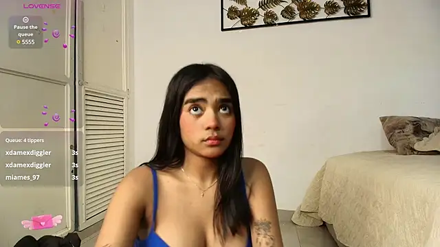 Snapshot of julieta_aguilar1 chatting on January 16, 7:20 pm julieta aguilar1 online show from January 16, 7:20 pm