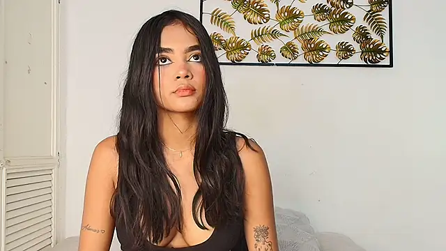 Snapshot of julieta_aguilar1 chatting on September 15, 7:14 pm julieta aguilar1 online show from September 15, 7:14 pm