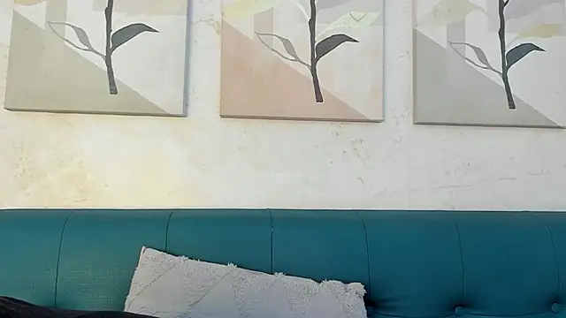 Snapshot of julieta_aguilar1 chatting on September 29, 7:40 pm julieta aguilar1 online show from September 29, 7:40 pm