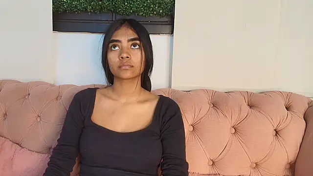 Snapshot of julieta_aguilar1 chatting on October 11, 7:23 pm julieta aguilar1 online show from October 11, 7:23 pm